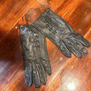 Vintage Classic Black Leather Gloves with Floral Cutout Design